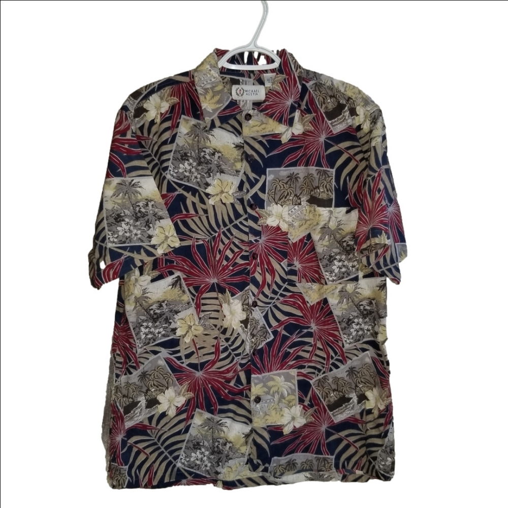 Michael Austin Short Sleeve Button Up Tropical Deaign Label Reads Size Medium